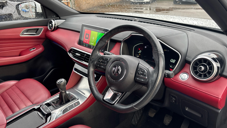 MG Hs 1.5 T-GDI Exclusive 5dr Petrol Hatchback